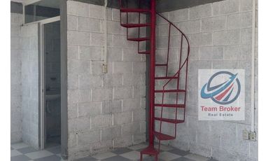 RENTO BODEGA DE 240 M2  AL LADO SANATORIO JESUS MÉDICO DE ZINACANTEPEC.