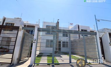 SE VENDE CASA EN GRAN HACIENDA CELAYA GTO.  SOBRE AVENIDA 1 RECAMARA PLANTA BAJA Y DOS PLANTA ALTA cerca del colegio Rosenblueth Campus Universitario