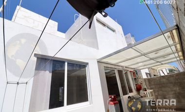 SE VENDE CASA EN GRAN HACIENDA CELAYA GTO.  SOBRE AVENIDA 1 RECAMARA PLANTA BAJA Y DOS PLANTA ALTA cerca del colegio Rosenblueth Campus Universitario