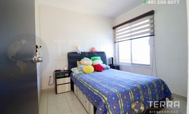 SE VENDE CASA EN GRAN HACIENDA CELAYA GTO.  SOBRE AVENIDA 1 RECAMARA PLANTA BAJA Y DOS PLANTA ALTA cerca del colegio Rosenblueth Campus Universitario
