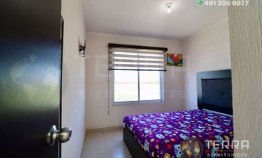 SE VENDE CASA EN GRAN HACIENDA CELAYA GTO.  SOBRE AVENIDA 1 RECAMARA PLANTA BAJA Y DOS PLANTA ALTA cerca del colegio Rosenblueth Campus Universitario