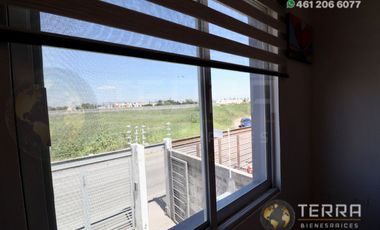 SE VENDE CASA EN GRAN HACIENDA CELAYA GTO.  SOBRE AVENIDA 1 RECAMARA PLANTA BAJA Y DOS PLANTA ALTA cerca del colegio Rosenblueth Campus Universitario