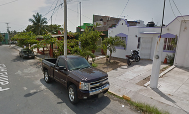 CASA EN VENTA DE REMATE BANCARIO  VALLE DE LAS GARZAS MANZANILLO COLIMA