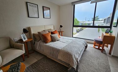 ¡Casa de dos niveles en fraccionamiento privado!