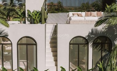 Claim Your Boho – Style Oasis: Kedungu 1-Bed Leasehold Villa with Rooftop Minutes from Pigstone Beach