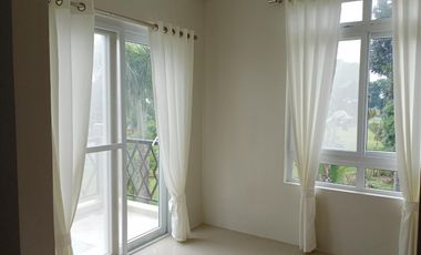 FOR RENT Serenity Defined: Golf Course Outlook 3-Bedroom Residence in Silang, Tagaytay