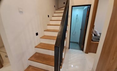 Rumah Jl.Raya Pejaten,Baru 3 LANTAI Mewah Murah Pasar Minggu Jaksel Kota Jakarta Selatan Jual Dijual