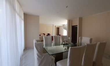 VENDO CASA EN NUEVA KENNEDY,  REMODELADA LA PLANTA BAJA