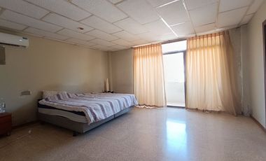 VENDO CASA EN NUEVA KENNEDY,  REMODELADA LA PLANTA BAJA