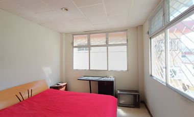 VENDO CASA EN NUEVA KENNEDY,  REMODELADA LA PLANTA BAJA