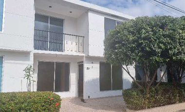 VENDO CASA DE DOS PISOS EN EL CONDOMINIO ALTAGRACIA I  ETAPA - FLANDES TOLIMA
