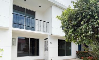 VENDO CASA DE DOS PISOS EN EL CONDOMINIO ALTAGRACIA I  ETAPA - FLANDES TOLIMA