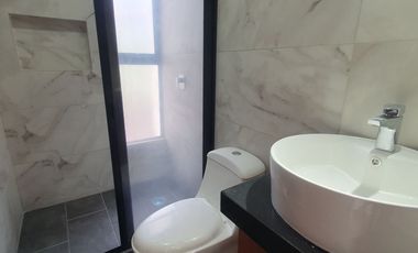 Casas nuevas en Col. Linda Vista, cerca de Calz. Lázaro Cárdenas. 3 recámaras con baño completo c/u