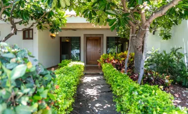 Casa de lujo en Venta con vista panoramica al mar, a pasos del Malecon y cerca del centro Historico de Mazatlán