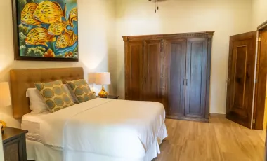 Casa de lujo en Venta con vista panoramica al mar, a pasos del Malecon y cerca del centro Historico de Mazatlán