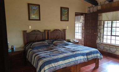 Comodidad absoluta en un entorno verde. Mini departamento para una persona o pareja de profesionistas, responsable. 1 habitación, 1 baño