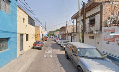 ¡¡Gran Oportunidad de Inversión!! Hermosa y Amplia Casa en una de las Mejores Zonas de Zapopan Jalisco