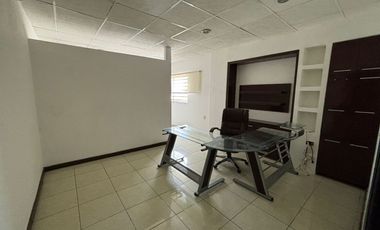 CONSULTORIO EN RENTA EN CARMEN, CAMPECHE.