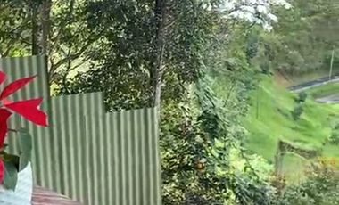 Venta de finca Lote 10.752 m2,  2 casas, El lugar ideal para vivir, a 6 kilómetros del Aeropuerto de Rionegro