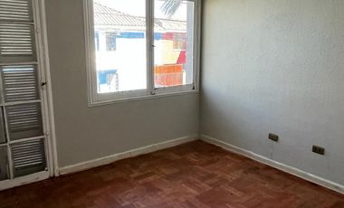 Casa Ideal para Comercio y/o Habitacional en Centro de Coquimbo.