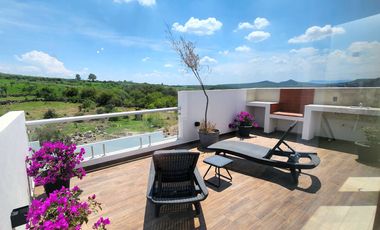 CASA ROMINA EN ZIBATA