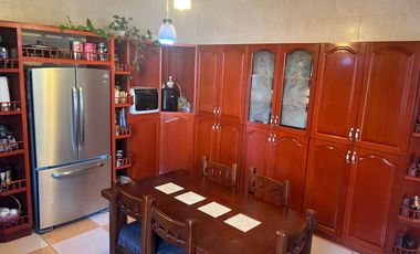 VENTA CASA GRANDE EN EL CENTRO DE CHIPILO, COCINA INTEGRAL, 5 RECÁMARAS, JACCUZI, JARDÍN, BODEGA, JUEGOS INFANTILES, TERRAZA