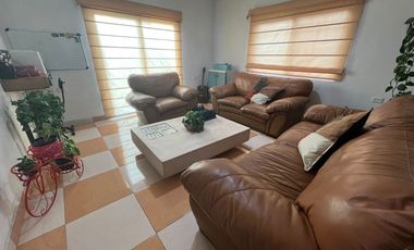 VENTA CASA GRANDE EN EL CENTRO DE CHIPILO, COCINA INTEGRAL, 5 RECÁMARAS, JACCUZI, JARDÍN, BODEGA, JUEGOS INFANTILES, TERRAZA