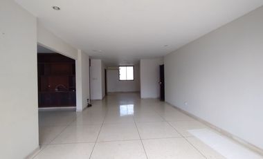 Apartamento en arriendo en Alto Prado.