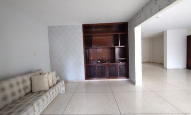 Apartamento en arriendo en Alto Prado.