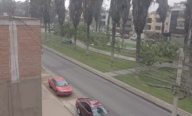 VENDO DE OCASION TERRENO DE AT 160 M2 POR LA AV NARANJAL DISTRITO DE LOS OLIVOS