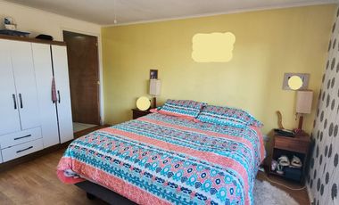 EXCELENTE CASA 5D/4B CON 3+ ESTACIONAMIENTOS.