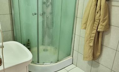 EXCELENTE CASA 5D/4B CON 3+ ESTACIONAMIENTOS.