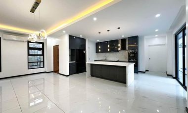 AYALA WESTGROVE - 4 BR BRANDNEW MODERN HOME