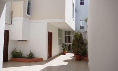 ¡Tu nuevo hogar te espera en la Urb. Los Geranios, Piura!