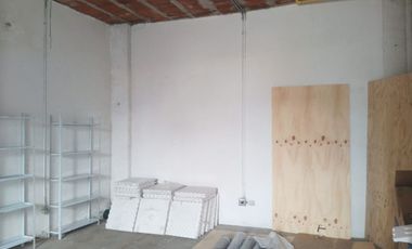 45352 Local independiente en arriendo en el sector Las Acacias