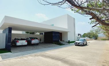 RESIDENCIAL LA ESCONDIDA ZONA NTE PTE DE LA CIUDAD