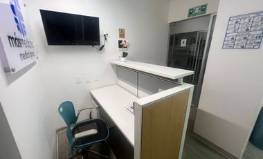 RENTA CONSULTORIO MEDICO  EQUIPADO AZUNA CANCUN 2 CUBICULOS