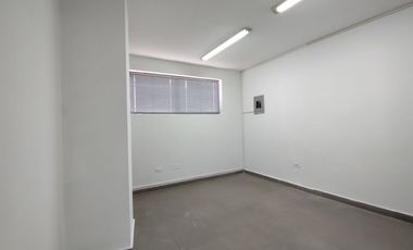 Oficina en arriendo en Alto Prado.