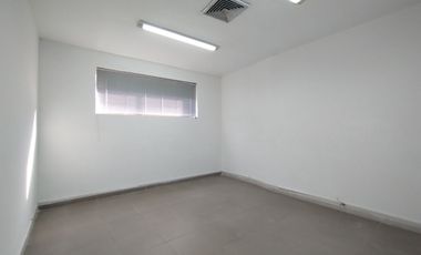 Oficina en arriendo en Alto Prado.