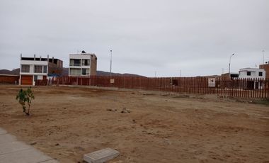 SE VENDE TERRENO EN AV. PRINCIPAL URB. LAS LOMAS DE PUCUSANA CERCA AL CLUB POSEIDON