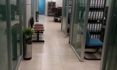 EDIFICIO DE OFICINAS EN RENTA EN JARDINES DE VIRGINIA | ARLETTE FLORES