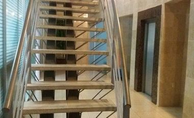 EDIFICIO DE OFICINAS EN RENTA EN JARDINES DE VIRGINIA | ARLETTE FLORES