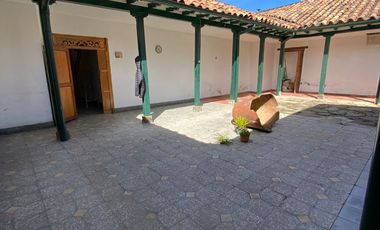 Casa Comercial Arriendo, Parque Principal de Chía