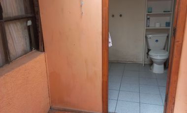 Casa y local comercial en comuna de San Joaquin