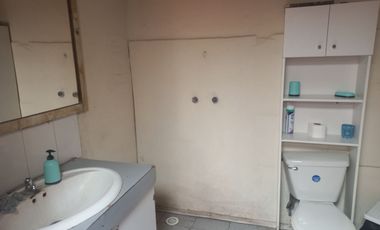 Casa y local comercial en comuna de San Joaquin