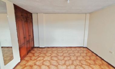 DEPARTAMENTO EN VENTA, A DOS CUADRAS DE LA AJAVÍ, SUR DE QUITO