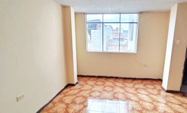 DEPARTAMENTO EN VENTA, A DOS CUADRAS DE LA AJAVÍ, SUR DE QUITO