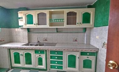 DEPARTAMENTO EN VENTA, A DOS CUADRAS DE LA AJAVÍ, SUR DE QUITO