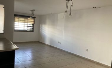 RENTA DE CASA EN PORTON CAÑADA EN ZONA NORTE