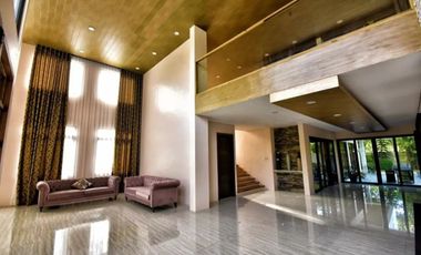 6-Bedroom House With Swimming Pool in  Ayala Westgrove Heights Silang Cavite